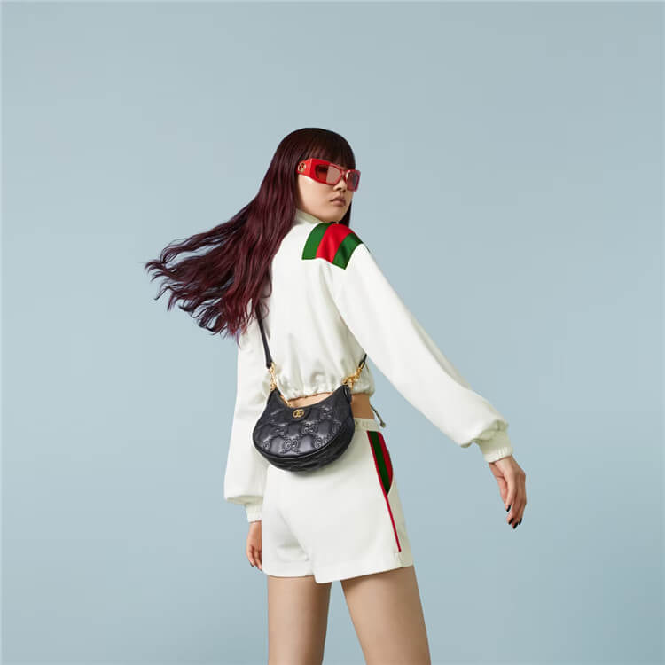 Replica Gucci GG Matelasse Mini Bag 739736 UM8IG 1000 (8)