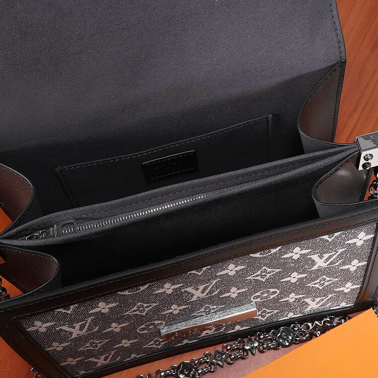 Replica LV Dauphine MM M21458 (6)