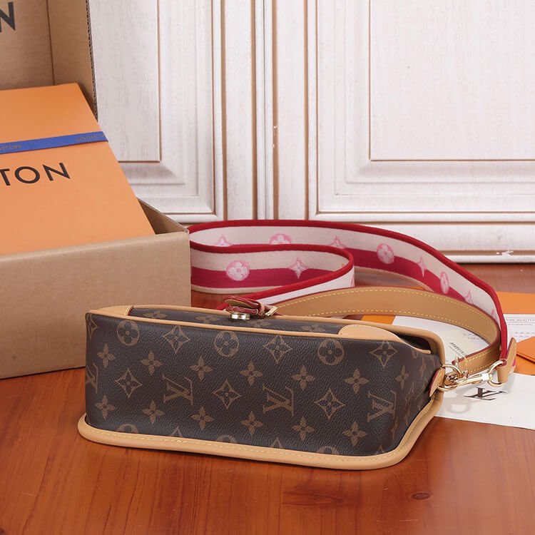 Replica LV Diane M46049 (5)