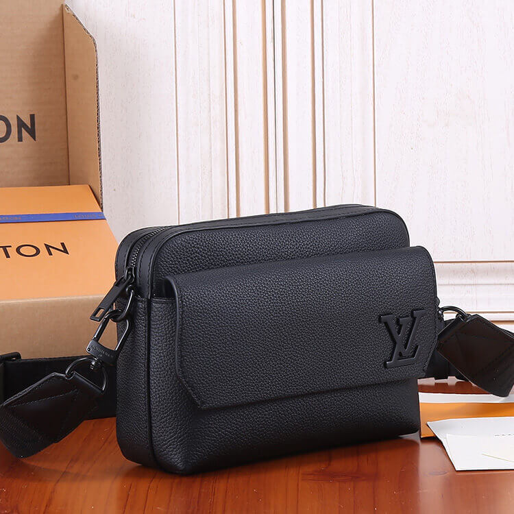 Replica LV Fastline Messenger M22482 (3)