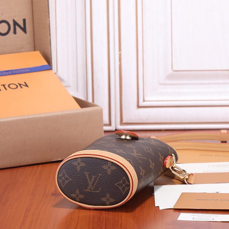 Replica LV Fold Me Pouch M80874 (5)