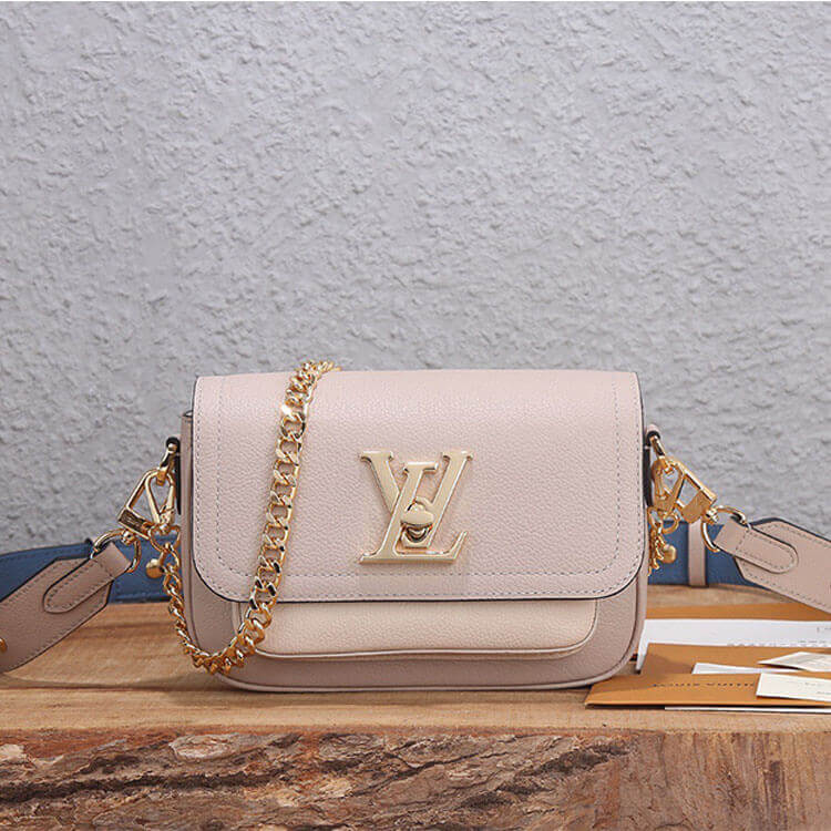 Replica LV Lockme Tender M58554 (2)