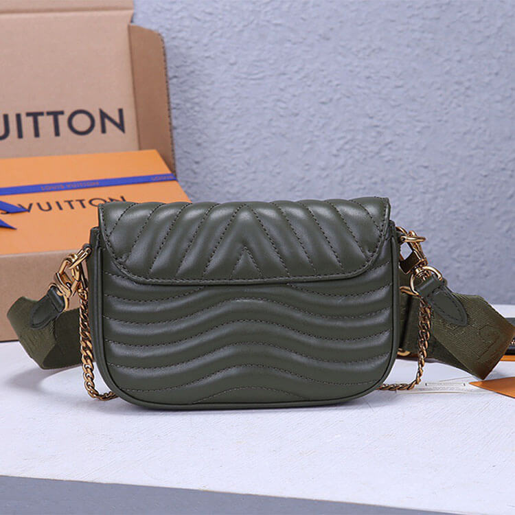 Replica LV New Wave Multi Pochette Handbag M56471 (4)