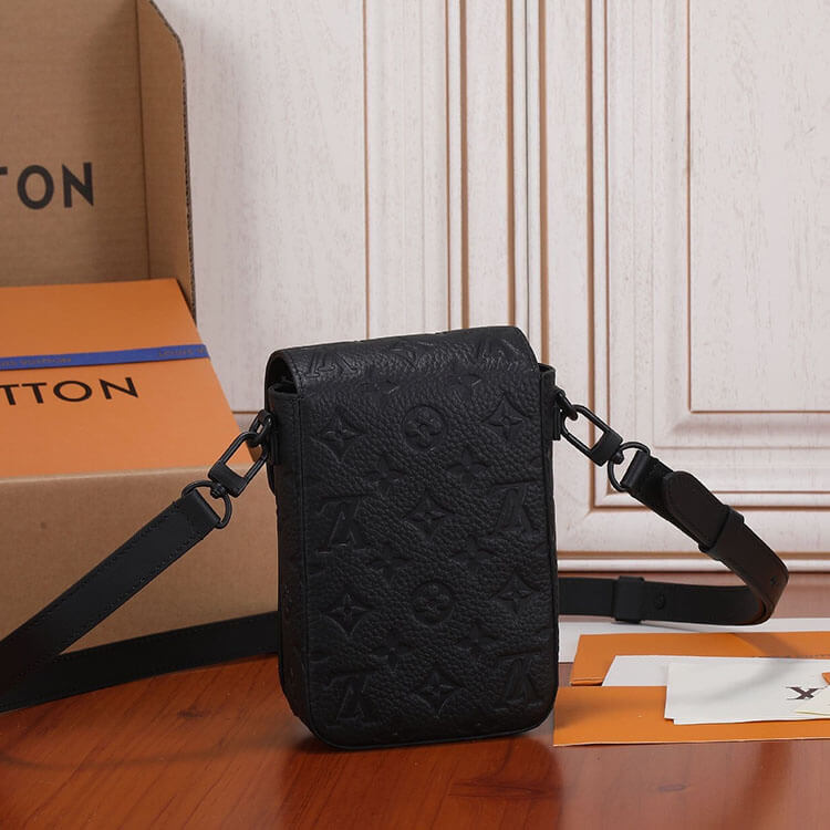 Replica LV S-Lock Vertical Wearable Wallet M81524 (4)