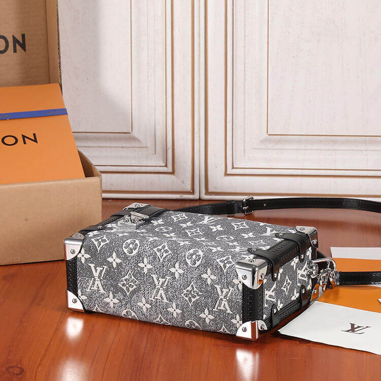 Replica LV Side Trunk M21460 (5)