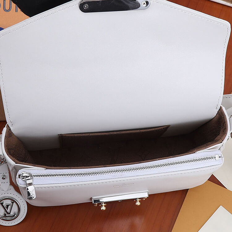 Replica LV Swing M20395 (6)