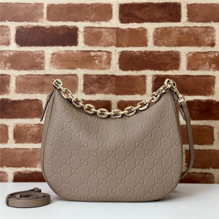 Replica Gucci GG Emblem Medium Shoulder Bag 820453 AAEEM 1523 (2)
