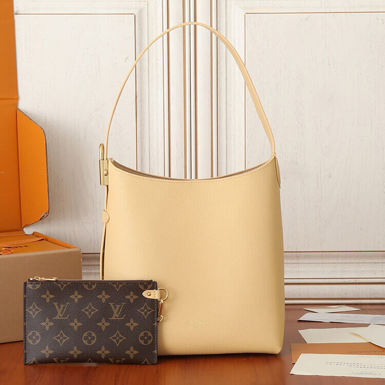 Replica LV Low Key Hobo PM M25353 (2)