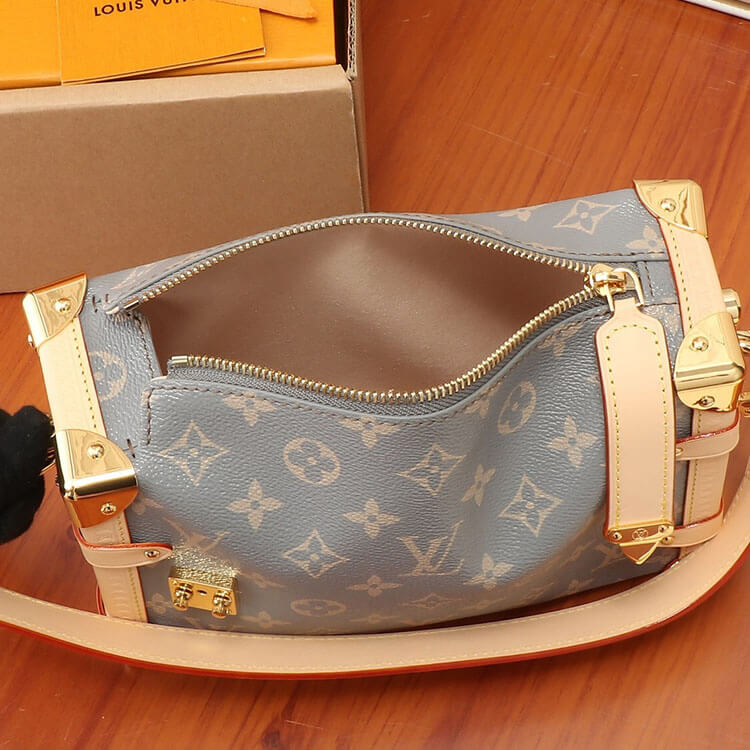 Replica LV Side Trunk MM M12428 (6)