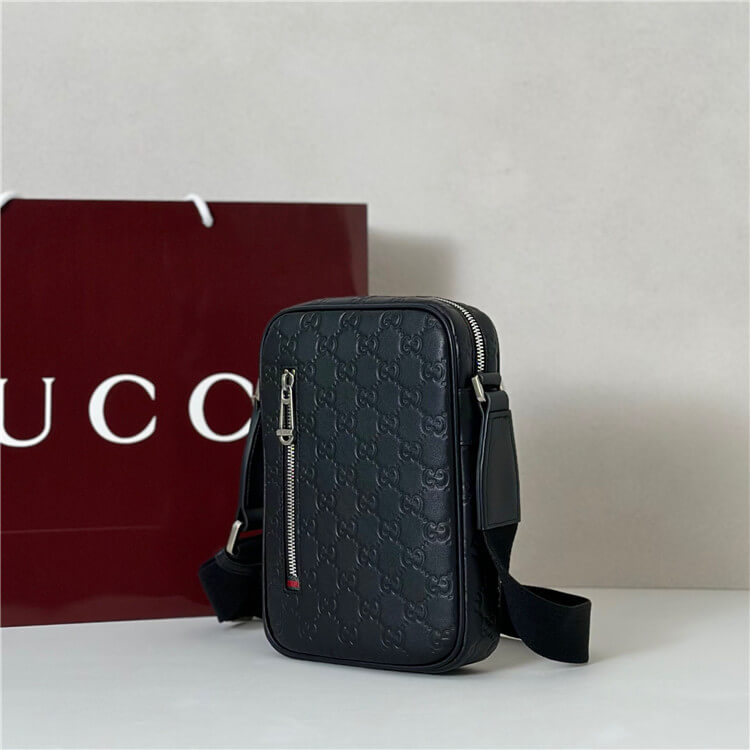 Replica Gucci GG Emblem Small Crossbody Bag 850238 AAFOM 1053 (3)