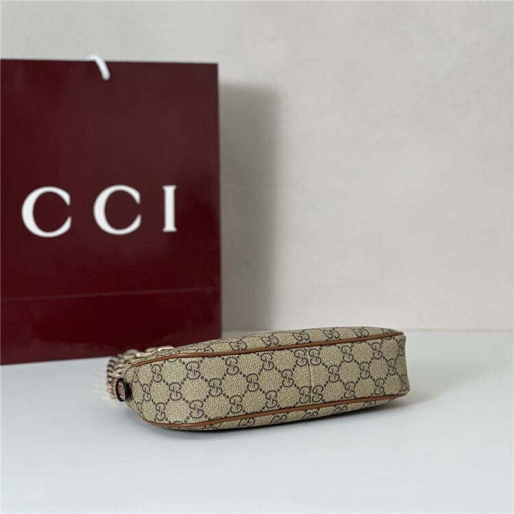 Replica Gucci GG Emblem Small Shoulder Bag 847447 FAD6L 9758 (5)