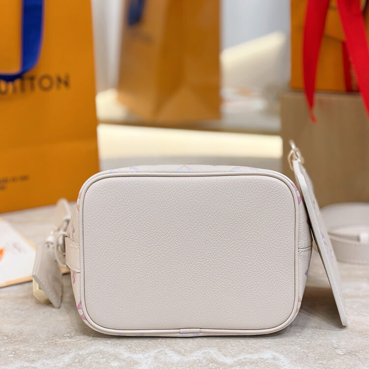 Replica LV All In BB M25673 (5)
