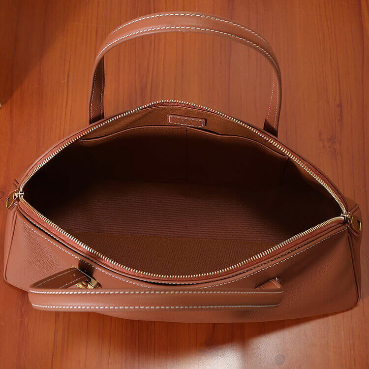 Replica LV Low Key Duffle Tote M26688 (6)
