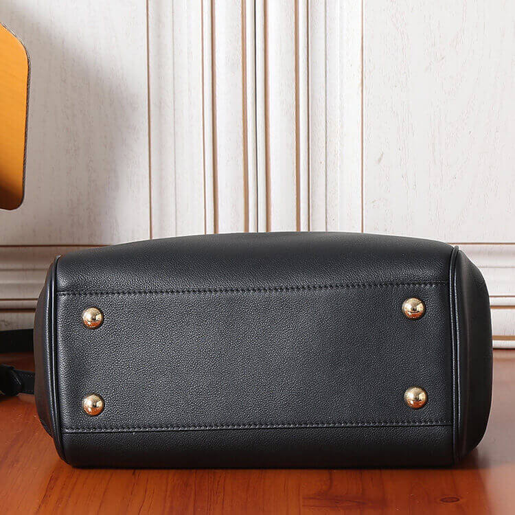 Replica LV Vendome PM M26502 (5)